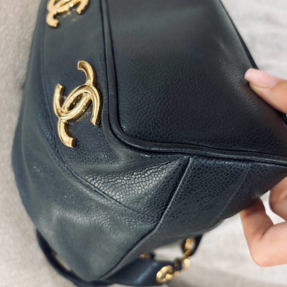 Chanel Caviar leather bucket bag 24K gold plated CC - Picture 4 of 16